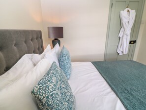 3 chambres, décor unique, ameublement unique, accès au Wi-Fi (inclus)