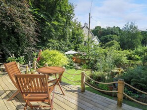 Outdoor dining - Llyn Y Felin (Cardigan)