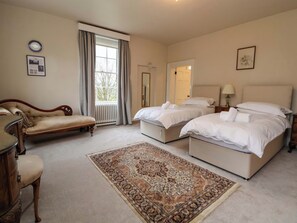 5 bedrooms, individually decorated, individually furnished, free WiFi