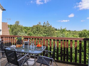 Cottage | Outdoor dining - 37 Tamar (Callington)