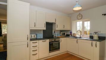 Lavastoviglie, pentole/stoviglie/utensili