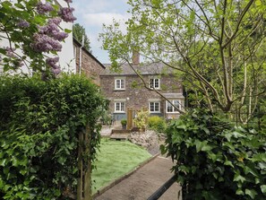 Casa rural | Àrea exterior de l'allotjament