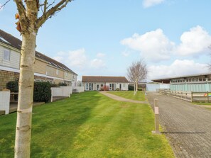 Property grounds - Plimoth N8 (Yarmouth)