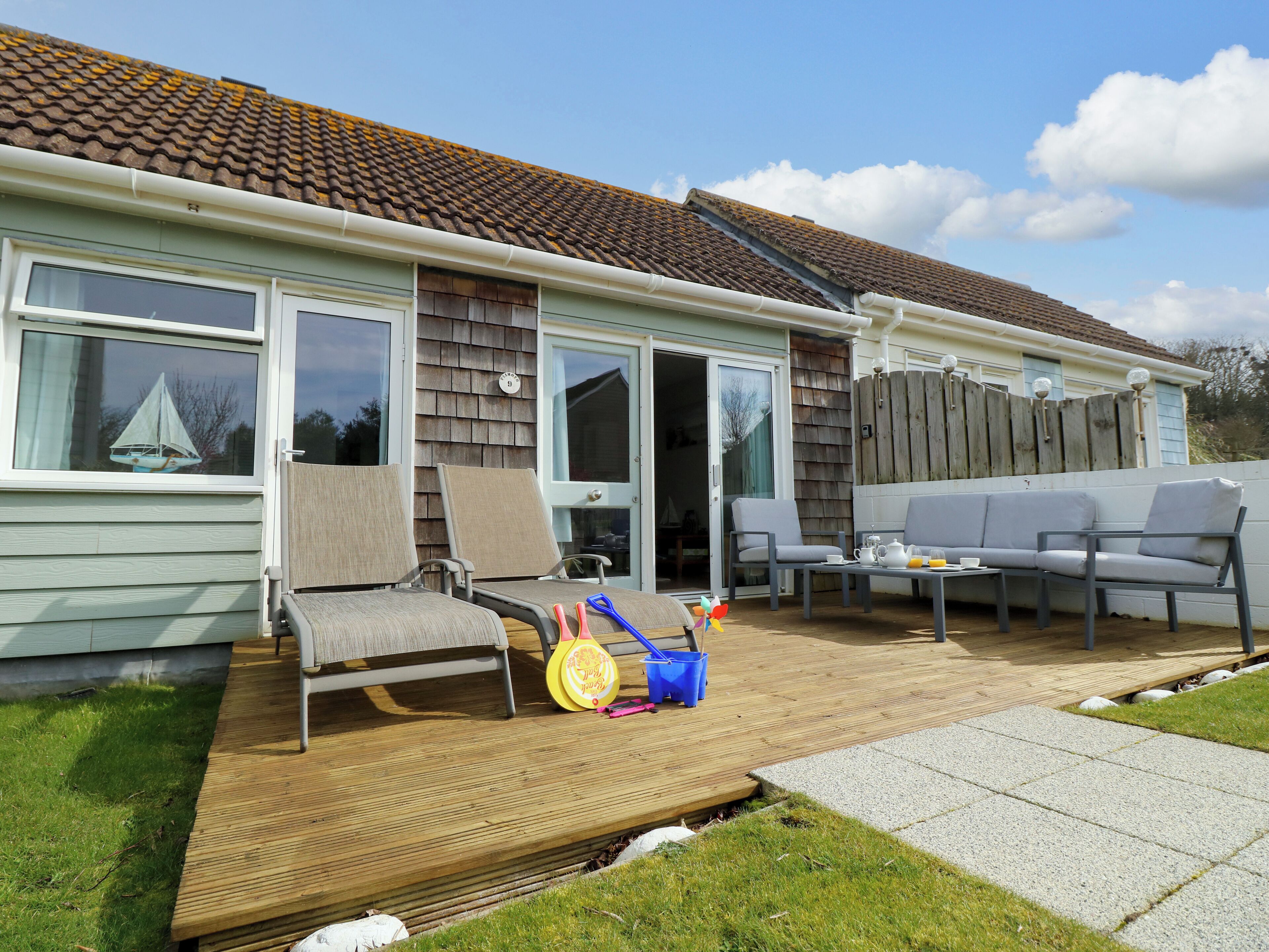 ลานระเบียง/นอกชาน