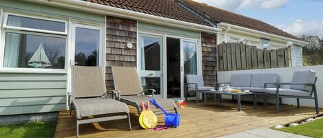 ลานระเบียง/นอกชาน