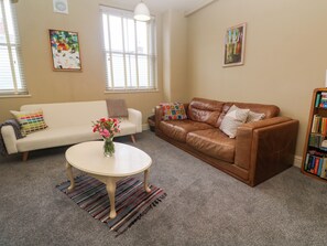 Living area - Cottage Annex (Falmouth)