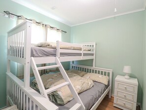 2 bedrooms, individually decorated, individually furnished, free WiFi