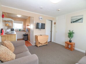 Living area - Chalet 21 (Great Yarmouth)