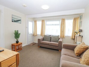 Living area - Chalet 21 (Great Yarmouth)