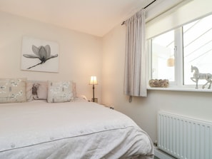 3 habitaciones, decoración personalizada y muebles diferentes 
