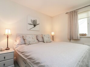 3 bedrooms, individually decorated, individually furnished, free WiFi