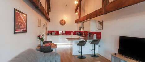 คอทเทจ | ภายใน