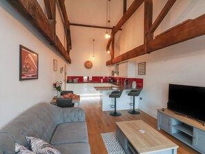 Cottage | Interior - Duchess of Hamilton @ Engine Shed (Whitby)