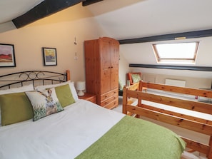 3 bedrooms, individually decorated, individually furnished, free WiFi - Lillibet Cottage (Keswick)