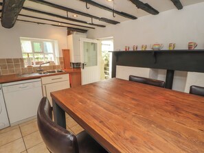Dining - Lillibet Cottage (Keswick)