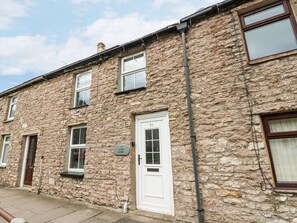 Cottage | Front of property