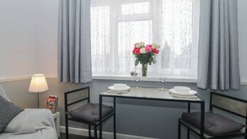 2 bedrooms, individually decorated, individually furnished, free WiFi