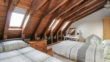 3 bedrooms, individually decorated, individually furnished