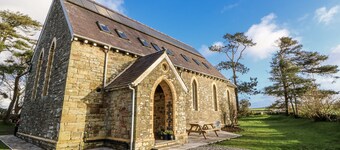 Church Llygad Y Dyffryn