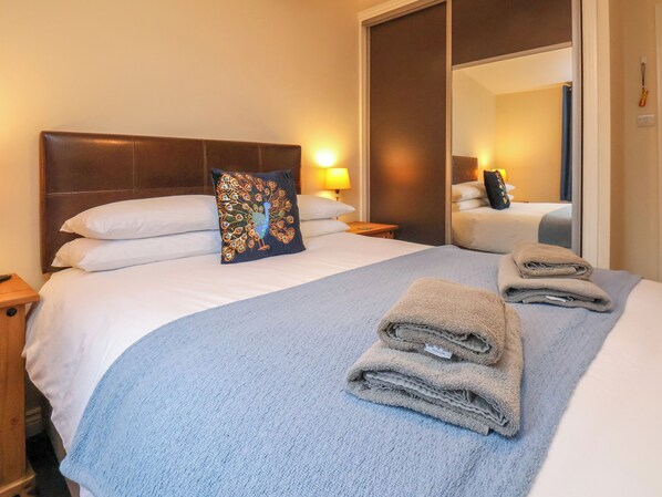 1 bedroom, individually decorated, individually furnished, free WiFi - Ramson (Saltburn-by-the-Sea)