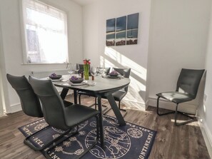 Dining - 23 Dock Road (Lytham St. Anne's)
