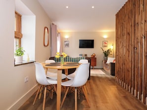 Dining - Claire's Cottage (Bangor)