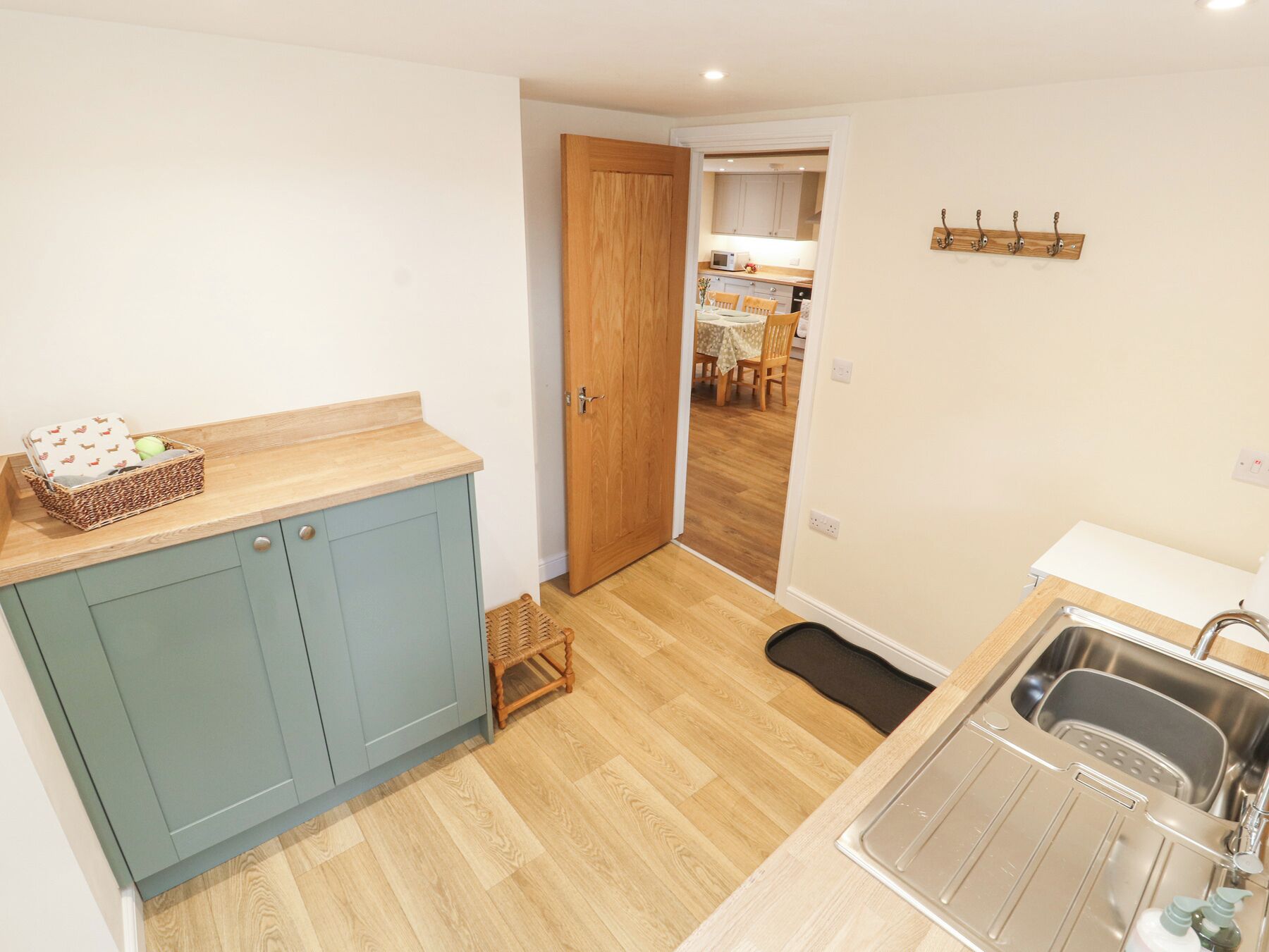 Lave-vaisselle, vaisselle et ustensiles