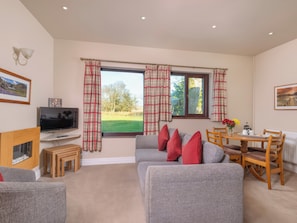 Living area - Howe End (Penrith)