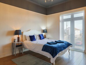 6 bedrooms, individually decorated, individually furnished, free WiFi