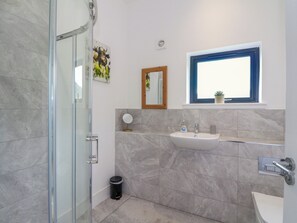 Shower - 6 Strathtay Lodges (Aberfeldy)