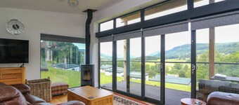 6 Strathtay Lodges