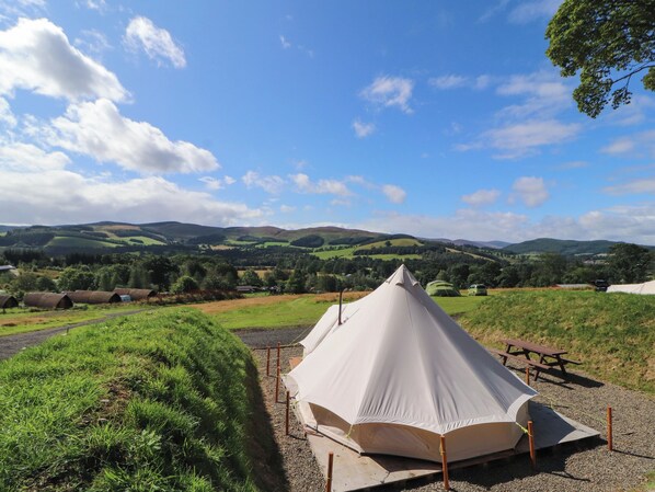 Outdoor dining - Tor Hill (Peebles)