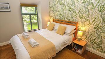 3 bedrooms, individually decorated, individually furnished, free WiFi
