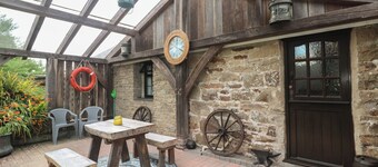 Horseshoe Cottage