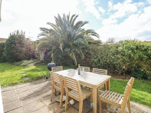 Outdoor dining - Bay Cottage (Bembridge)