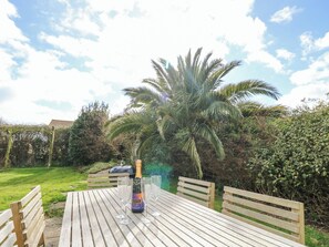 Outdoor dining - Bay Cottage (Bembridge)