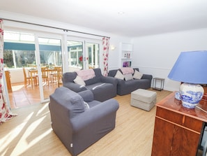 Fireplace - Bay Cottage (Bembridge)