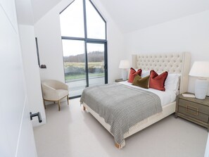 3 Schlafzimmer, individuell dekoriert, individuell eingerichtet