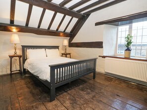 6 dormitoris, decoració individual i mobiliari individual 