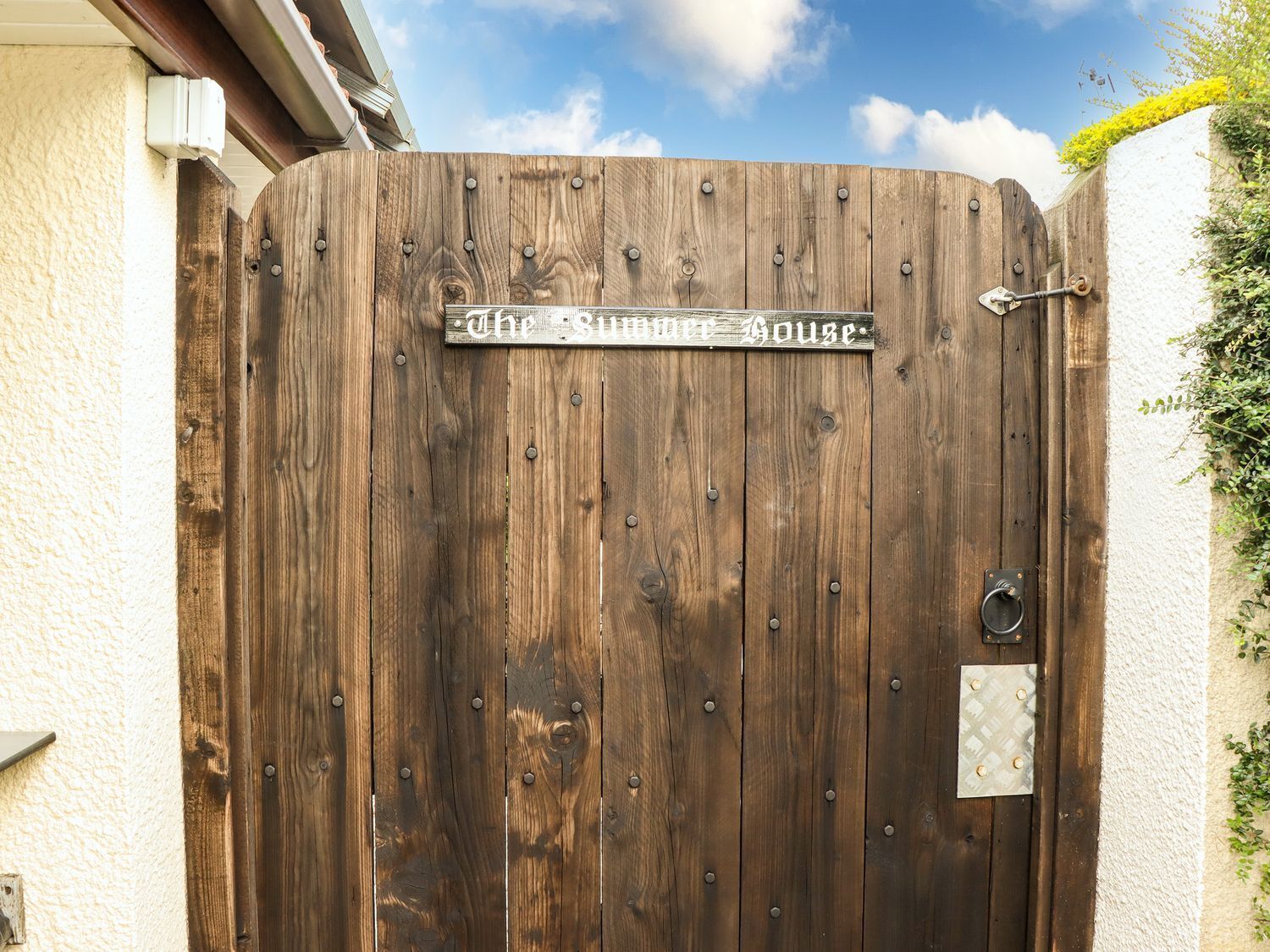 Chi tiết ngoại thất