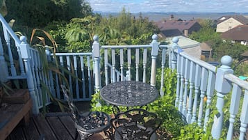 Cottage | Outdoor dining