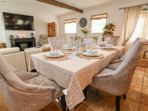 Dining - The Wing (Wrexham)