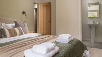 3 slaapkamers, individueel gedecoreerd, individueel gemeubileerd