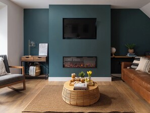 Living area - Hebog (Caernarfon)