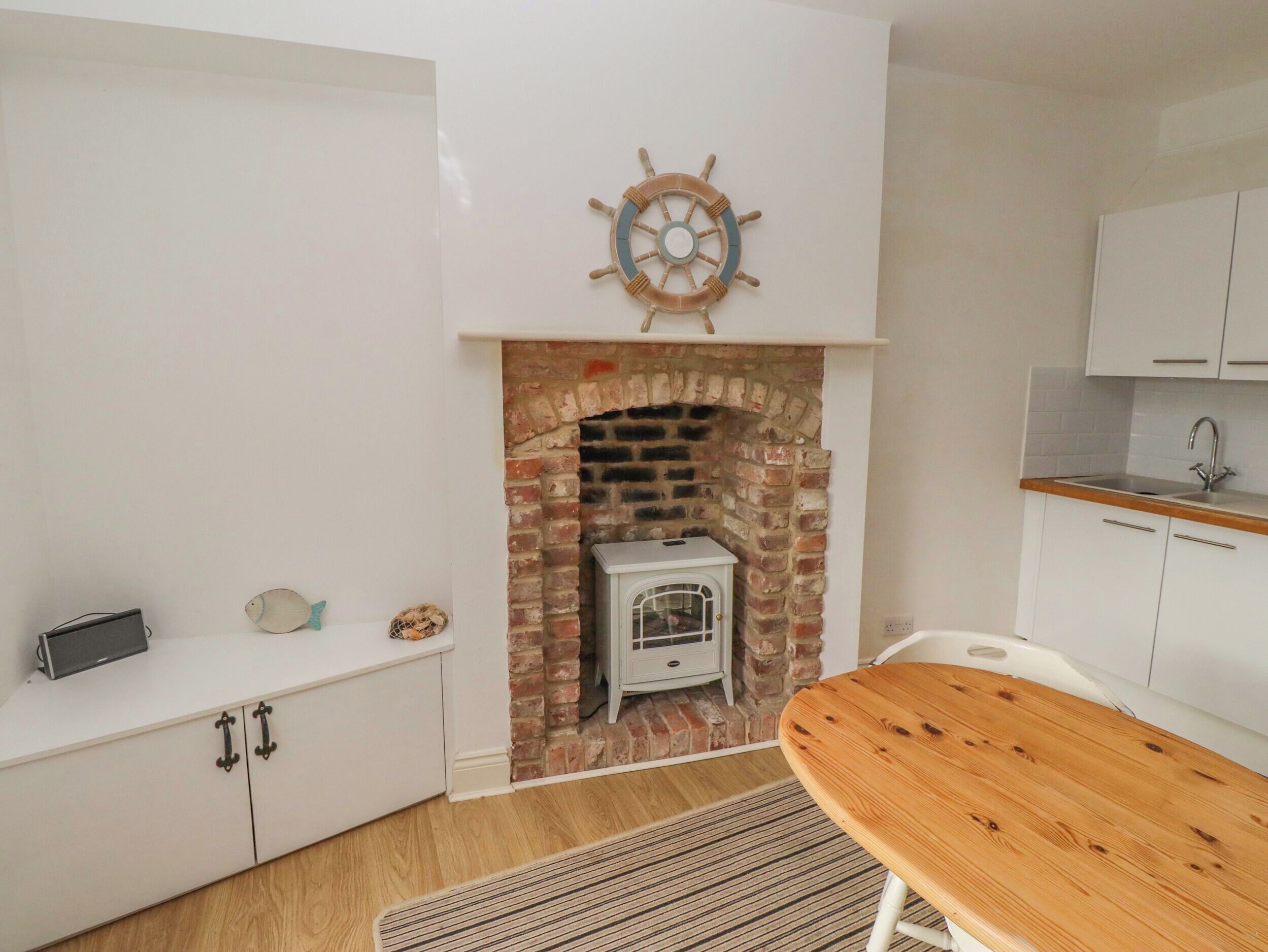 Cottage | Interior