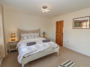 4 bedrooms, individually decorated, individually furnished, free WiFi - 4 Centurion Rise (Penrith)