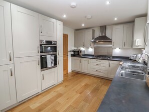 Mesin basuh pinggan mangkuk