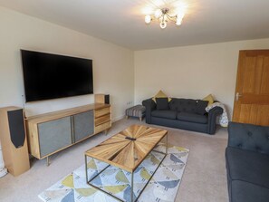 Living area - 4 Centurion Rise (Penrith)