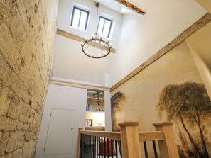 Interior - Lower Pack Horse Cottage (Cheltenham)