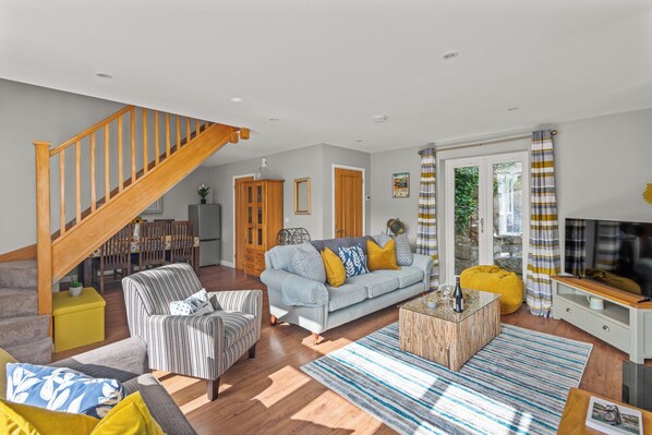 Living area - Seascape (Torpoint)